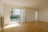 Beim Reumannplatz – Büro oder Praxis, sehr schöne 2 Zimmer Wohnung mit Hofterrasse! - Bild