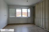 Freundliche und helle sehr gut geschnittene 3-Zimmerwohnung mit ruhigem Innenhof und Balkon! - Bild
